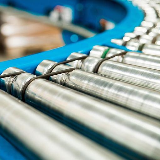 close up image of conveyor belt in distribution center